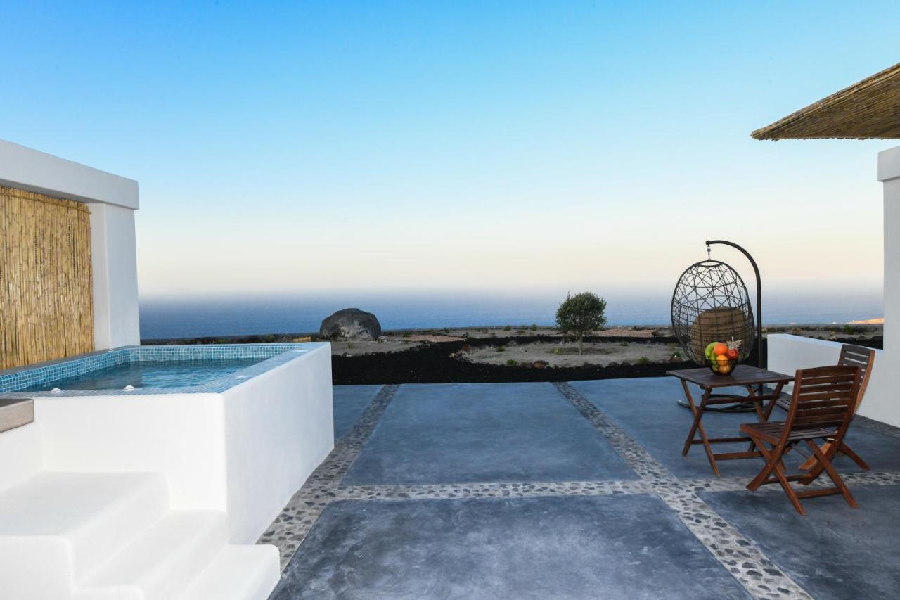 Luxe Efis Home Sea View 4 Villas & 4 Prive Jacuzzi Imerovigli  Exterior photo